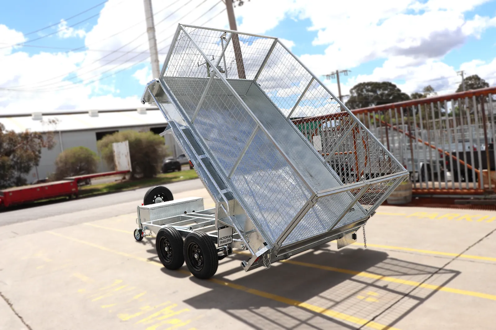 10×6 heavy duty galvanised hydraulic tipper cage trailer for sale – 3ft cage <br><br><span class="gvm 3200">3500 kg gvm</span> 10×6 heavy duty galvanised hydraulic tipper cage trailer for sale – 3ft cage 3500 kg gvm