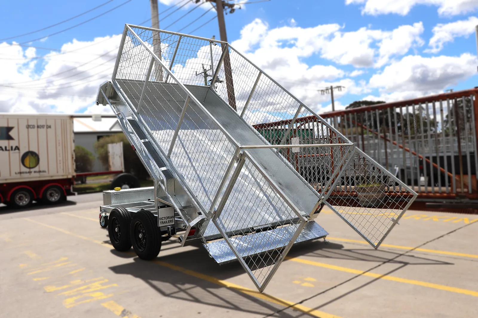 10×6 heavy duty galvanised hydraulic tipper cage trailer for sale – 3ft cage <br><br><span class="gvm 3200">3500 kg gvm</span> 10×6 heavy duty galvanised hydraulic tipper cage trailer for sale – 3ft cage 3500 kg gvm