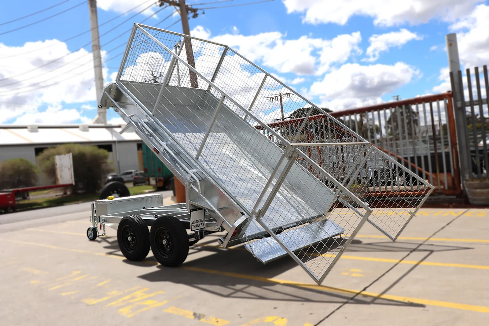10×6 heavy duty galvanised hydraulic tipper cage trailer for sale – 3ft cage <br><br><span class="gvm 3200">3500 kg gvm</span> 10×6 heavy duty galvanised hydraulic tipper cage trailer for sale – 3ft cage 3500 kg gvm