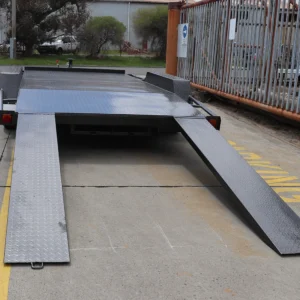 14×6’6″ beaver tail car carrier trailer for sale3200 kg atm