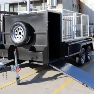 8×5 tandem axle gardening trailer with single piece drop grid mesh ramp with 4ft enclosed mower box