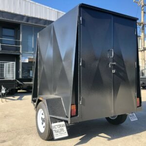 6×4 single axle 5ft high fully enclosed van / cargo trailer with brakes 1000kg gvm for sale