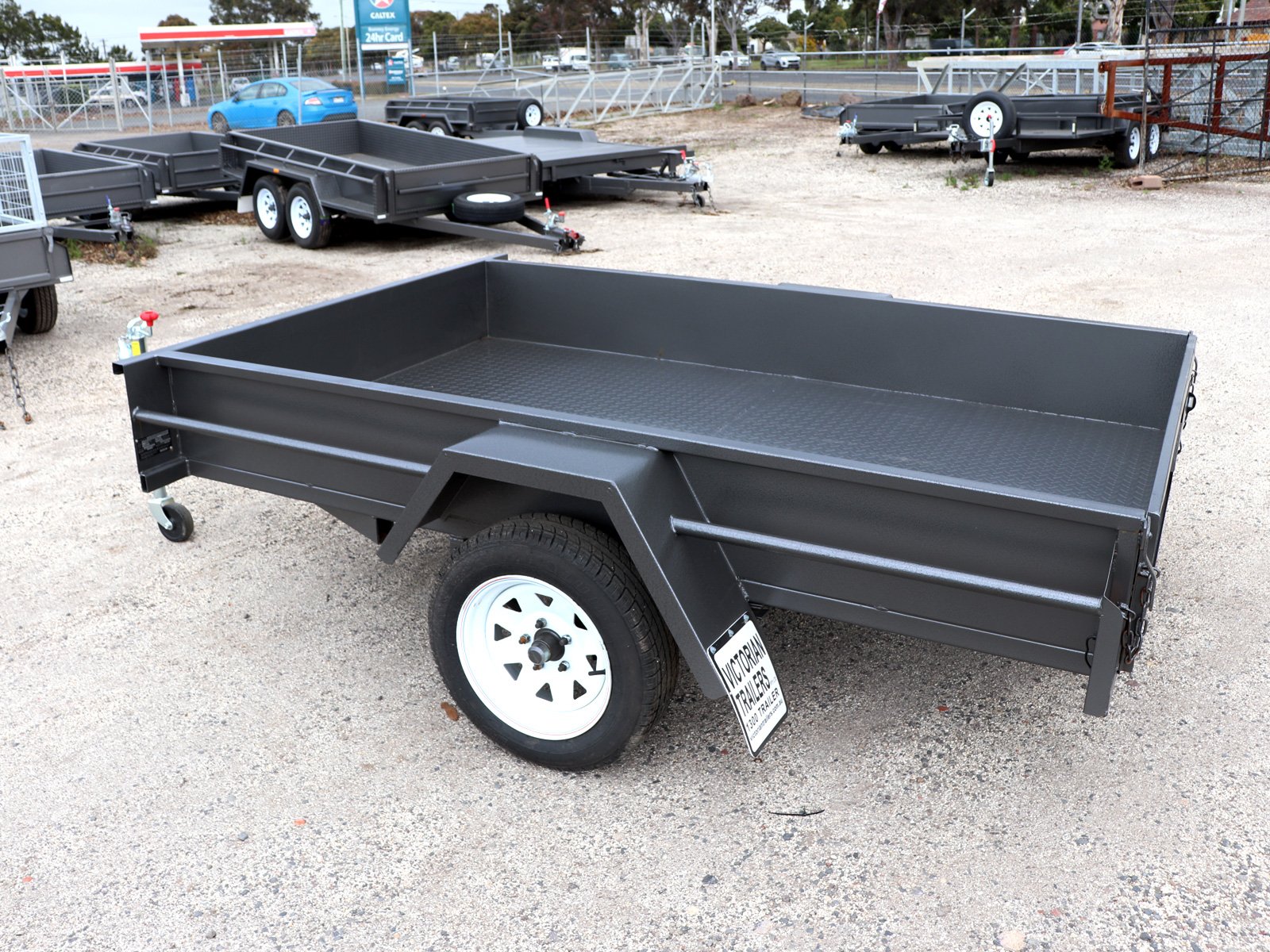 8×5 single axle medium duty | checkerplate floor | fixed front box trailer for sale 8×5 single axle medium duty | checkerplate floor | fixed front box trailer for sale