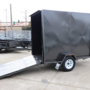 8×5 single axle 6ft high fully enclosed van / cargo trailer with brakes 1400kg gvm with ramp for sale1400 kg gvm