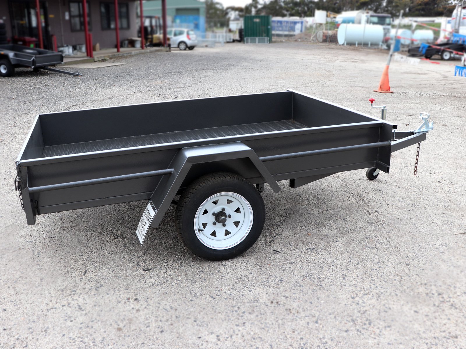 8×5 single axle medium duty | checkerplate floor | fixed front box trailer for sale 8×5 single axle medium duty | checkerplate floor | fixed front box trailer for sale
