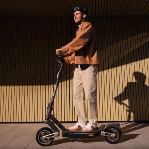 navee | electric scooter | st3