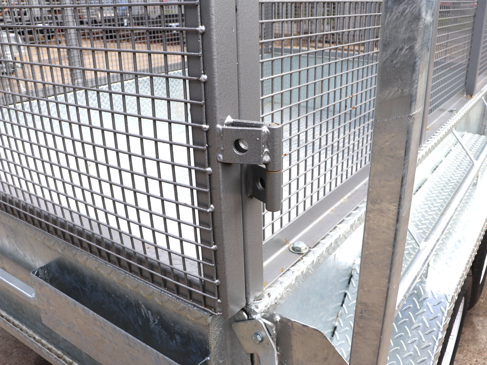 8×5 australian galvanised tandem axle heavy duty cage trailer with 3ft australian made cage & ladder racks <br><br><span class="aussie build">australian made trailer</span> 8×5 australian galvanised tandem axle heavy duty cage trailer with 3ft australian made cage & ladder racks australian made trailer