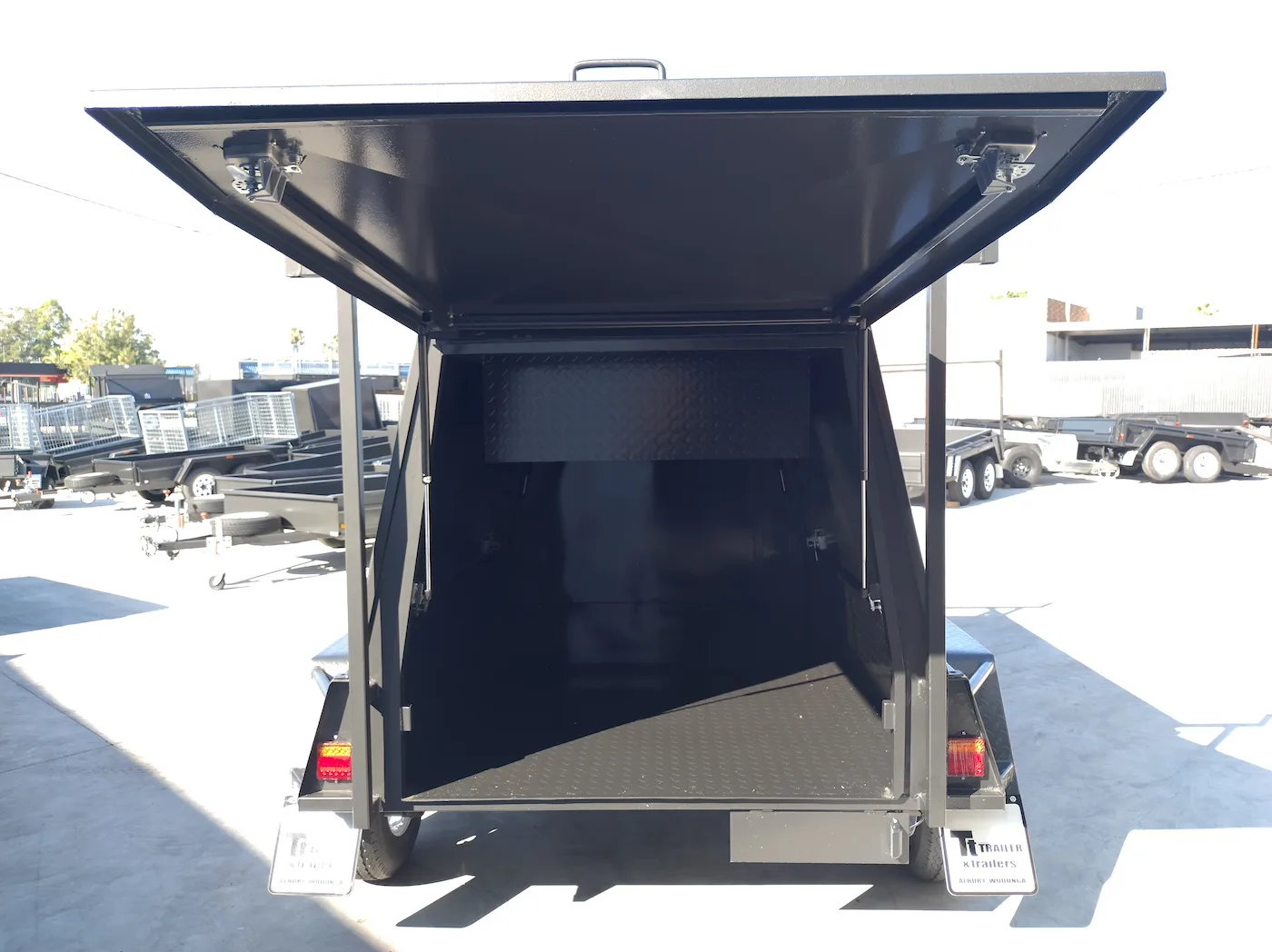 8×5 tandem axle one piece tradesman tradie top trailer | 900mm toolbox top | rear lift up door 8×5 tandem axle one piece tradesman tradie top trailer | 900mm toolbox top | rear lift up door